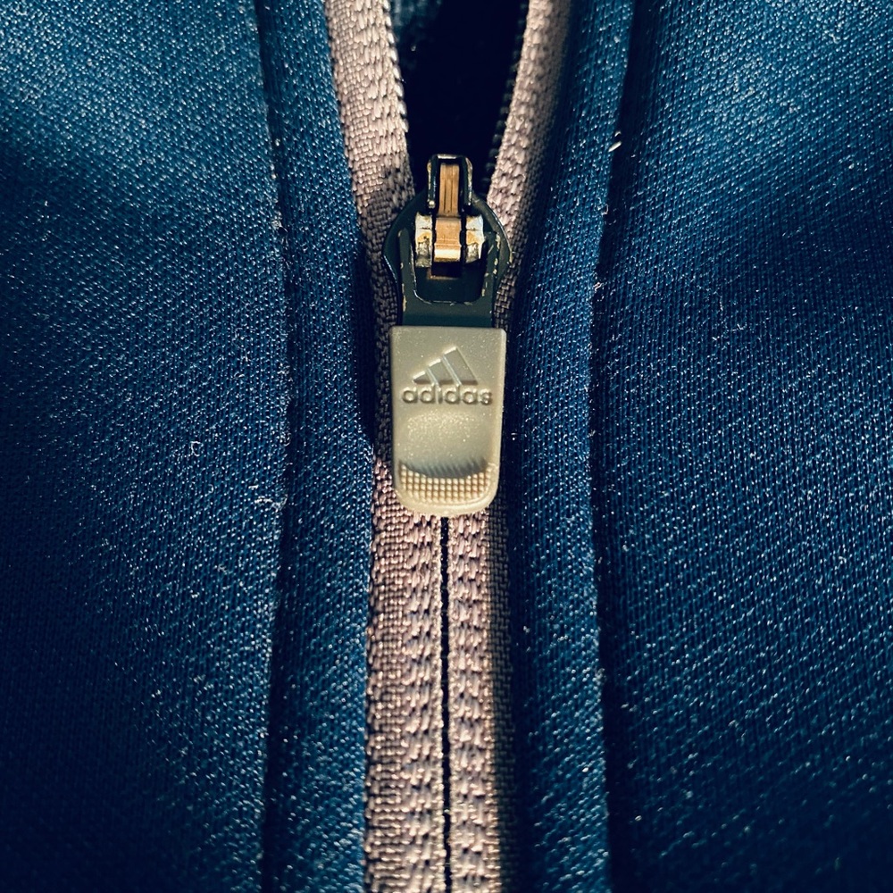 Adidas Men’s Climawarm Hoodie/Jacket size Medium color Navy Blue and Grey - Picture 4 of 15